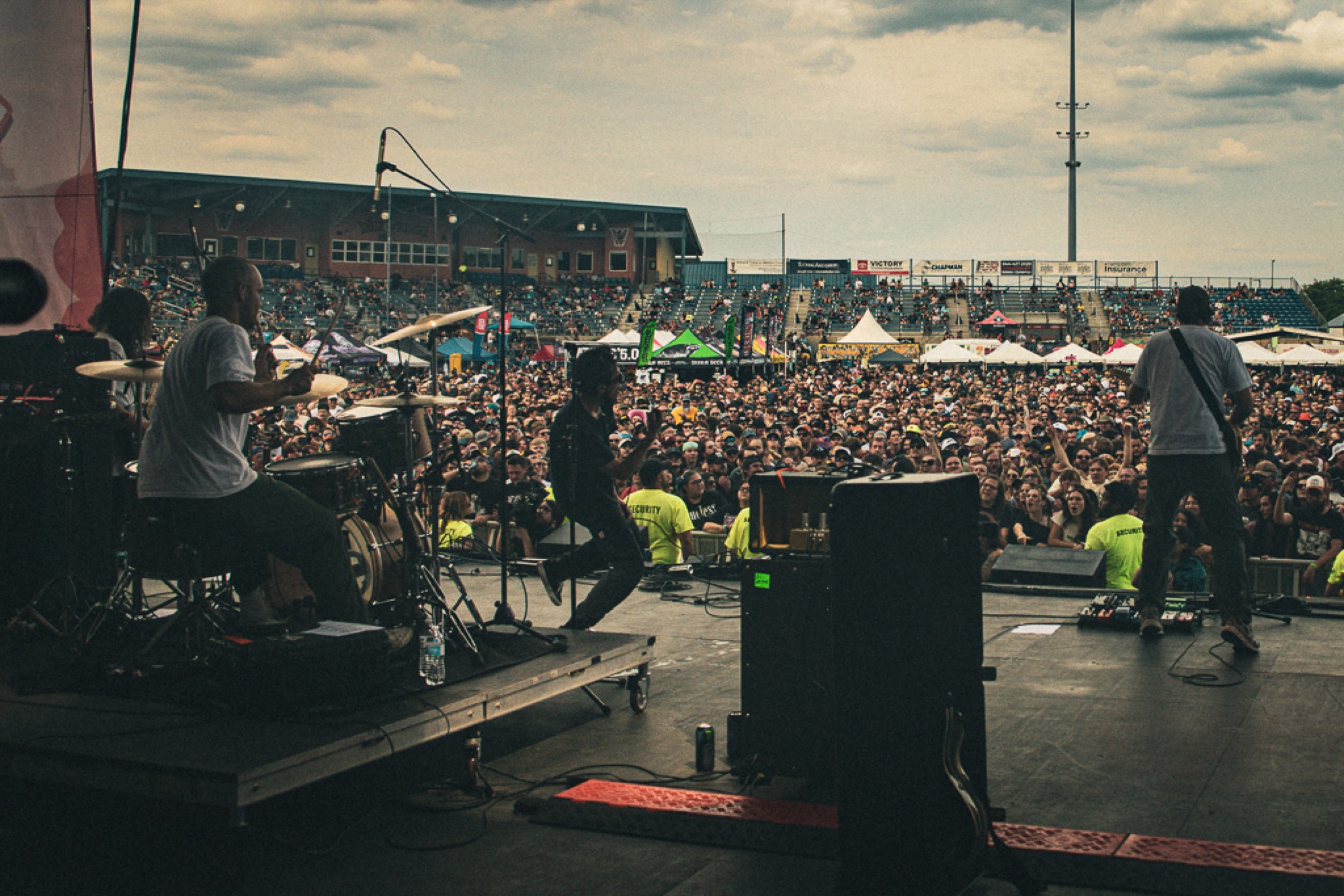 Knuckle Puck live at Four Chord Music Fest 11 2025, photo 4 by Don Jilla