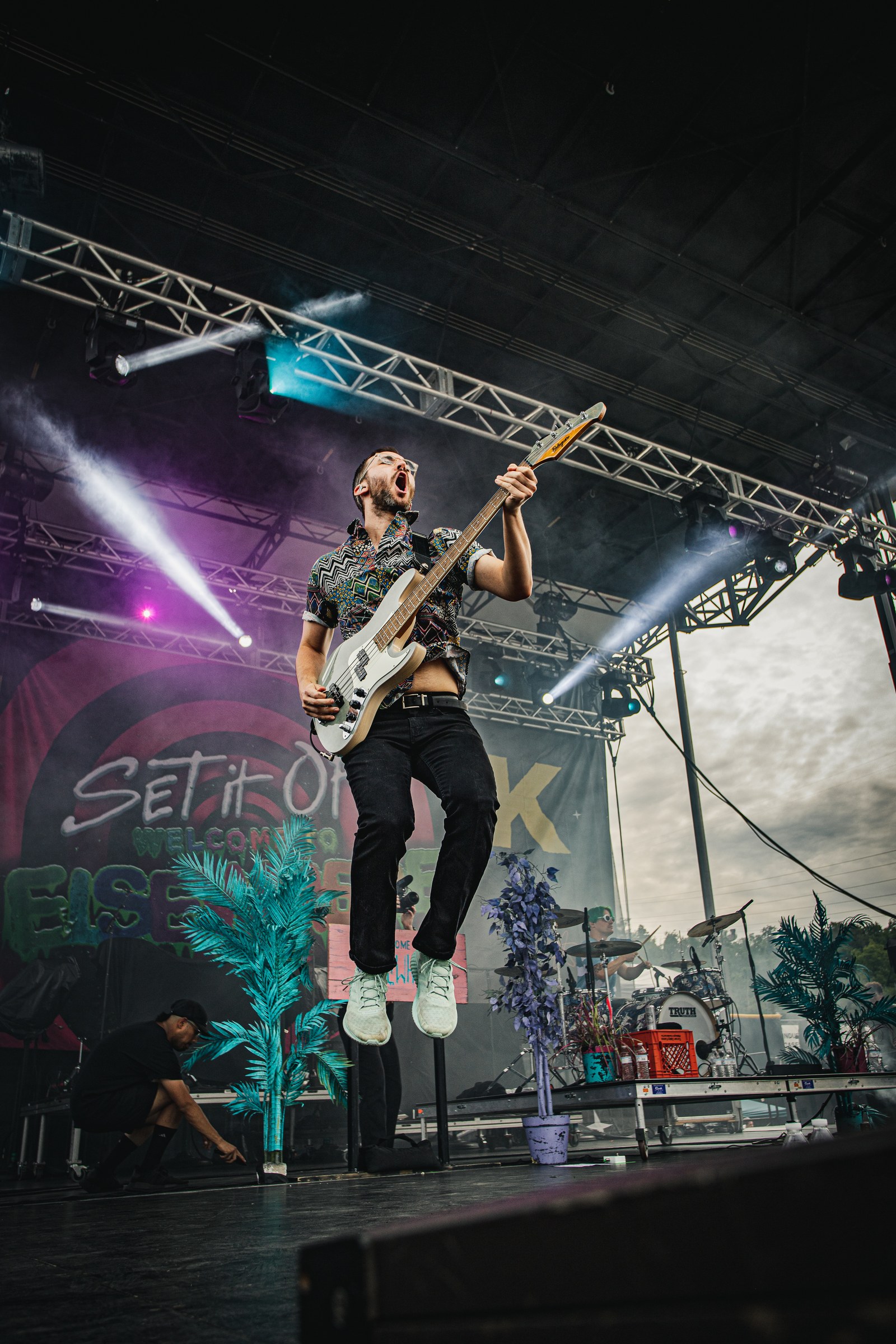 Set It Off live at Four Chord Music Fest 8 2022, photo 2 by Don Jilla
