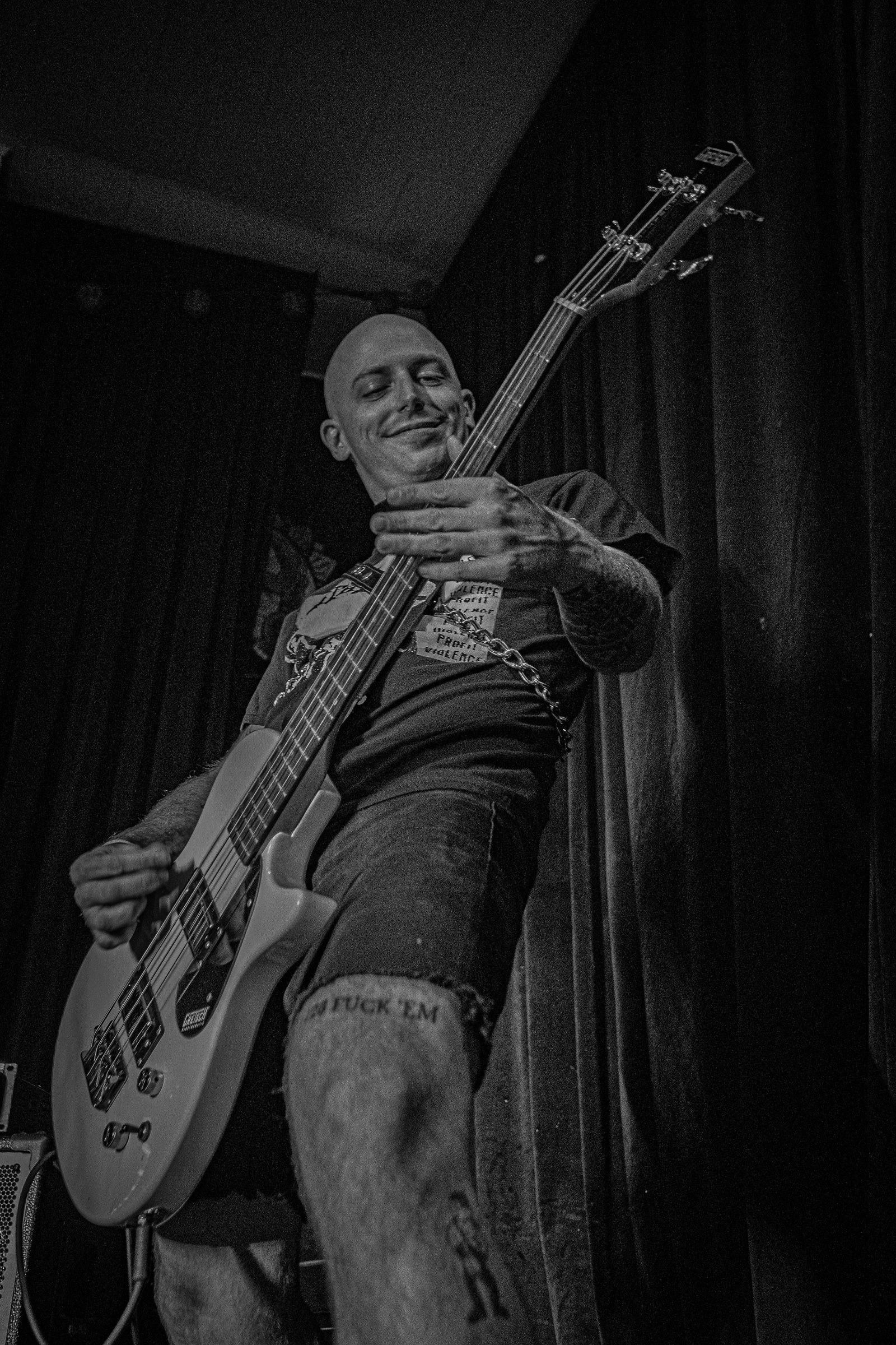 Razorblade live at Green Beacon Gallery Show 2024, photo 6 by Don Jilla