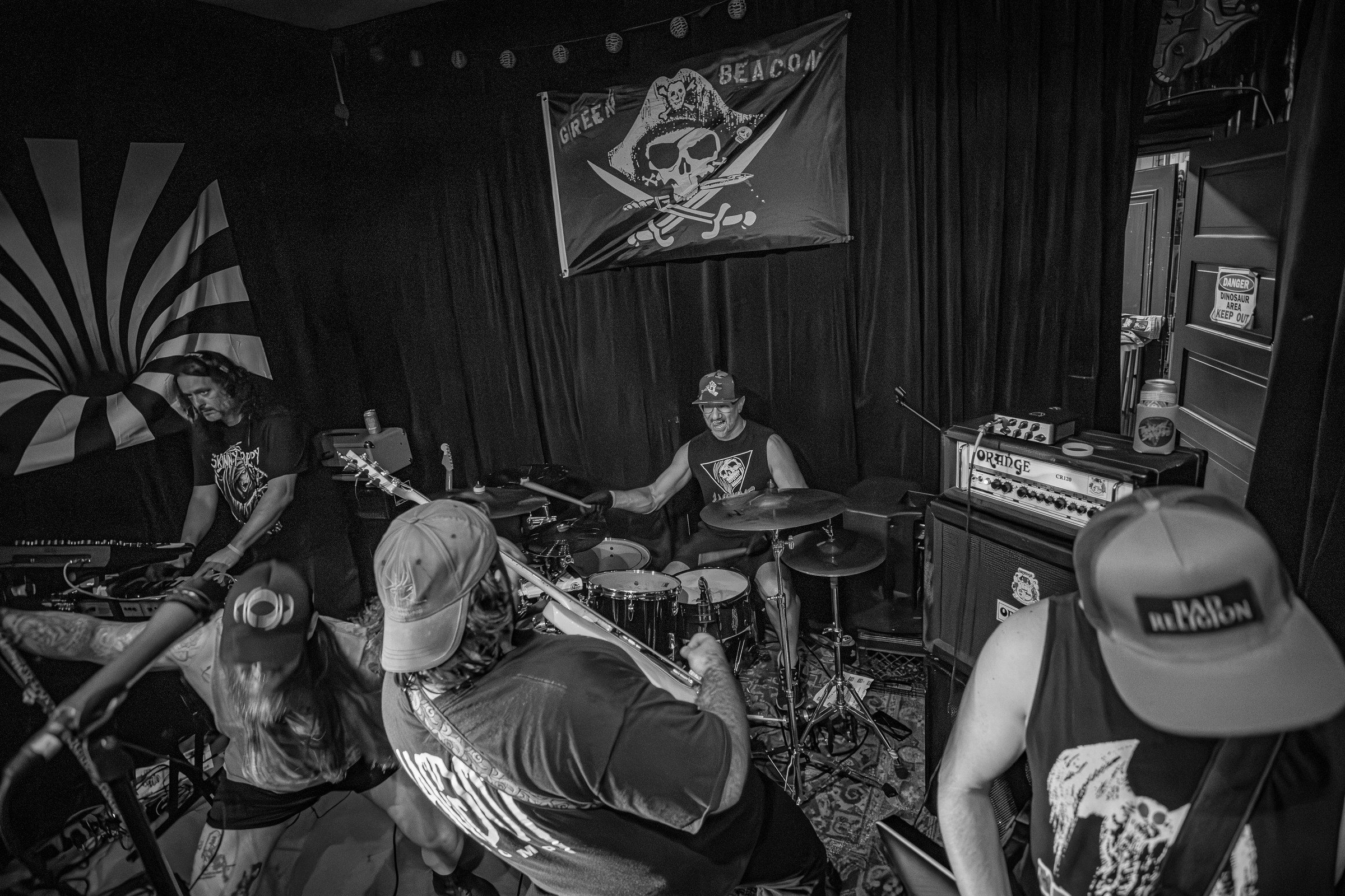 Star Viper live at Green Beacon Gallery Show 2024, photo 10 by Don Jilla