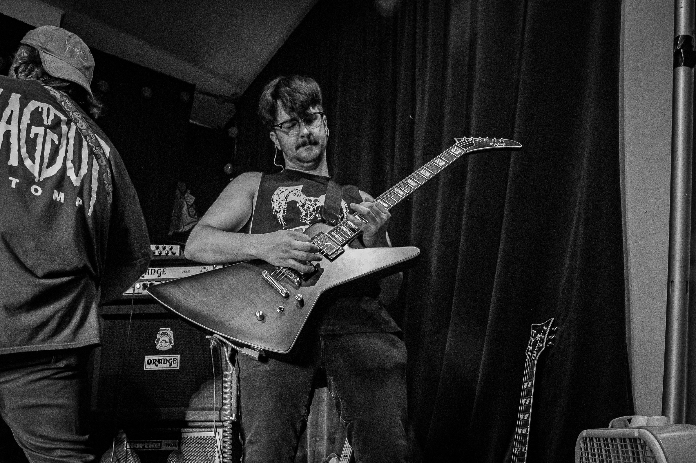 Star Viper live at Green Beacon Gallery Show 2024, photo 31 by Don Jilla