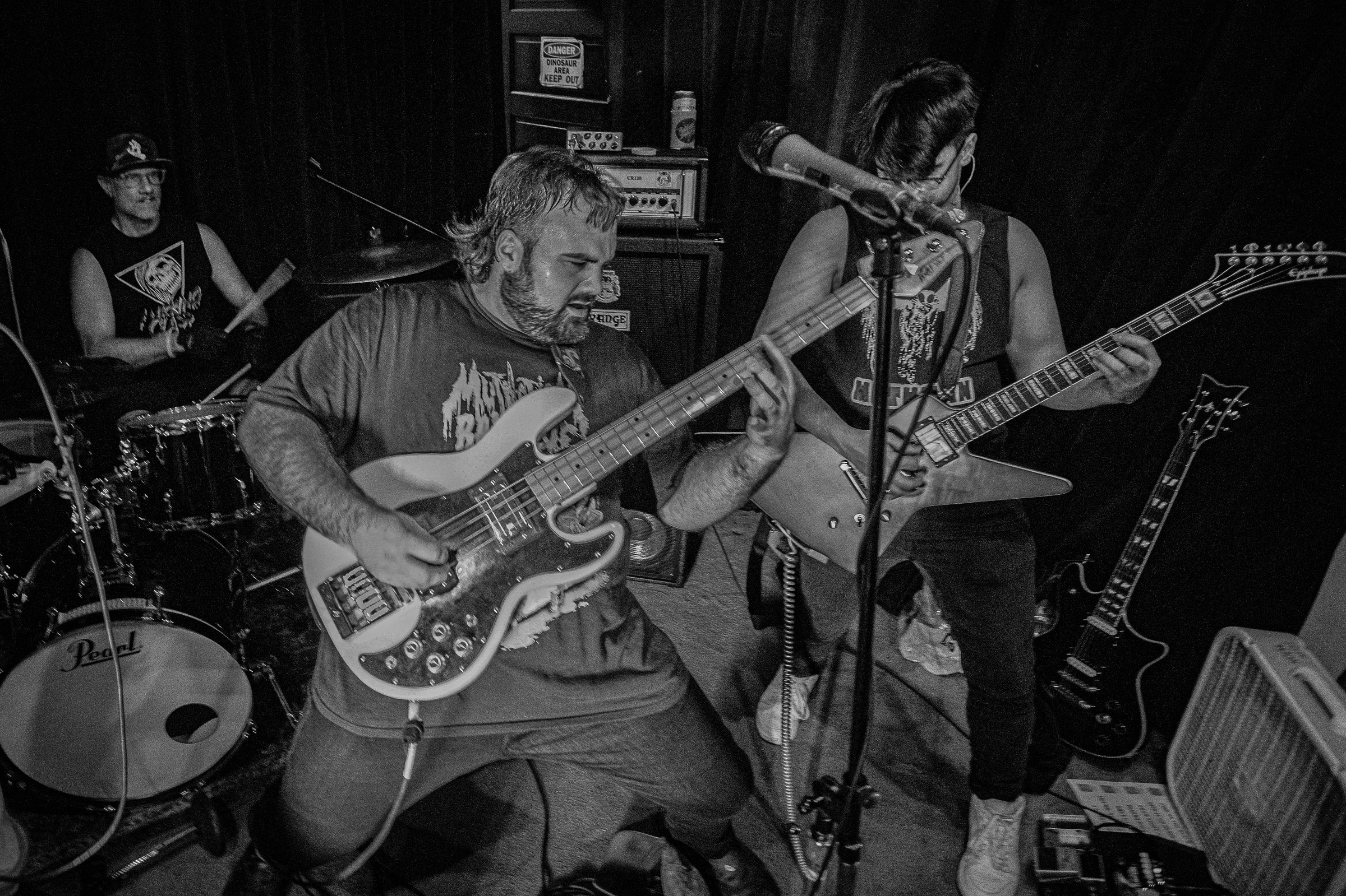 Star Viper live at Green Beacon Gallery Show 2024, photo 41 by Don Jilla