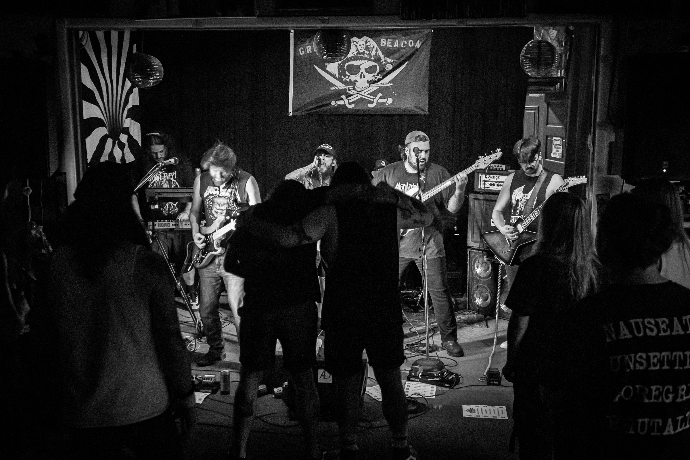Star Viper live at Green Beacon Gallery Show 2024, photo 64 by Don Jilla