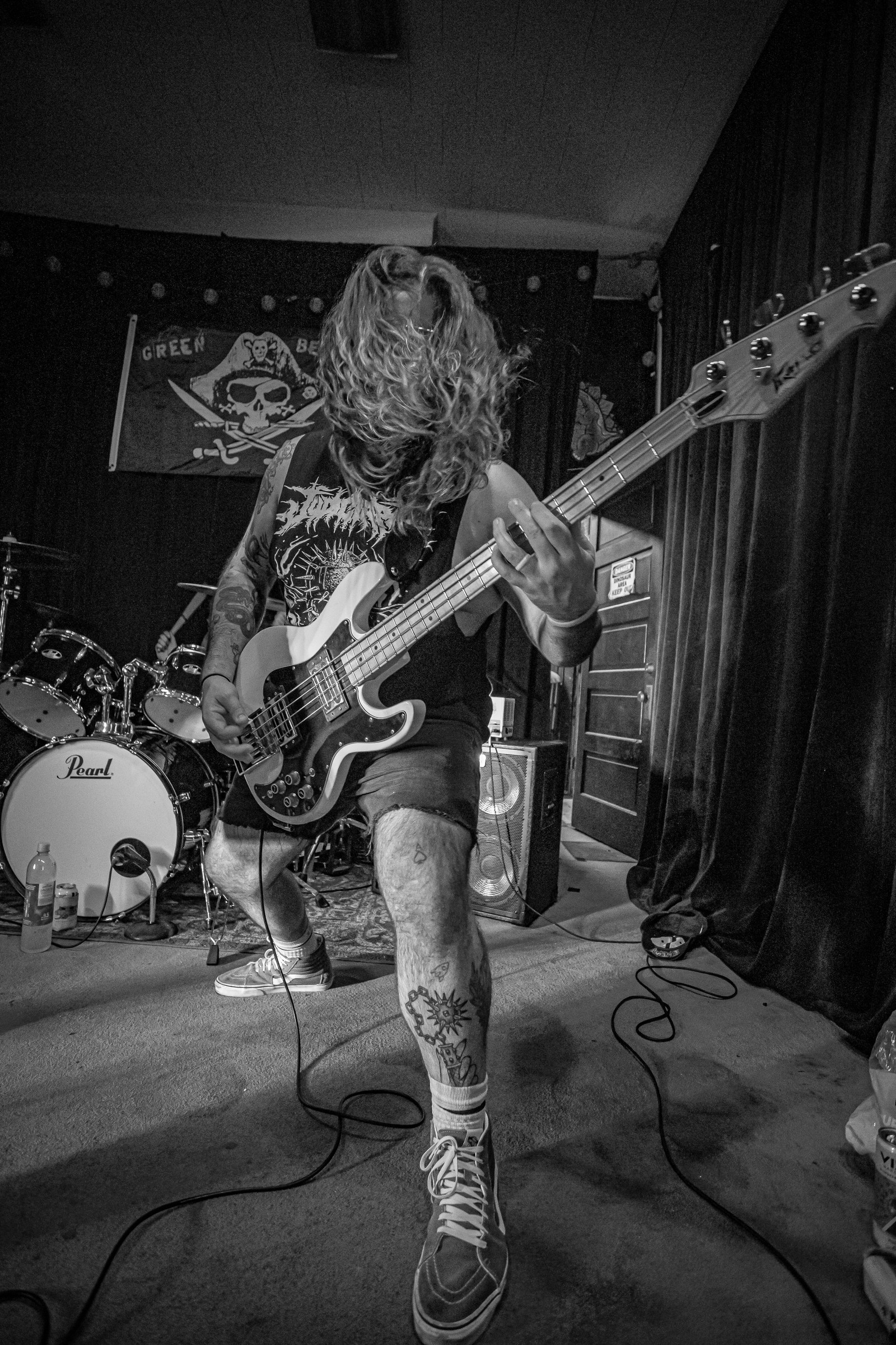 Takacs live at Green Beacon Gallery Show 2024, photo 11 by Don Jilla
