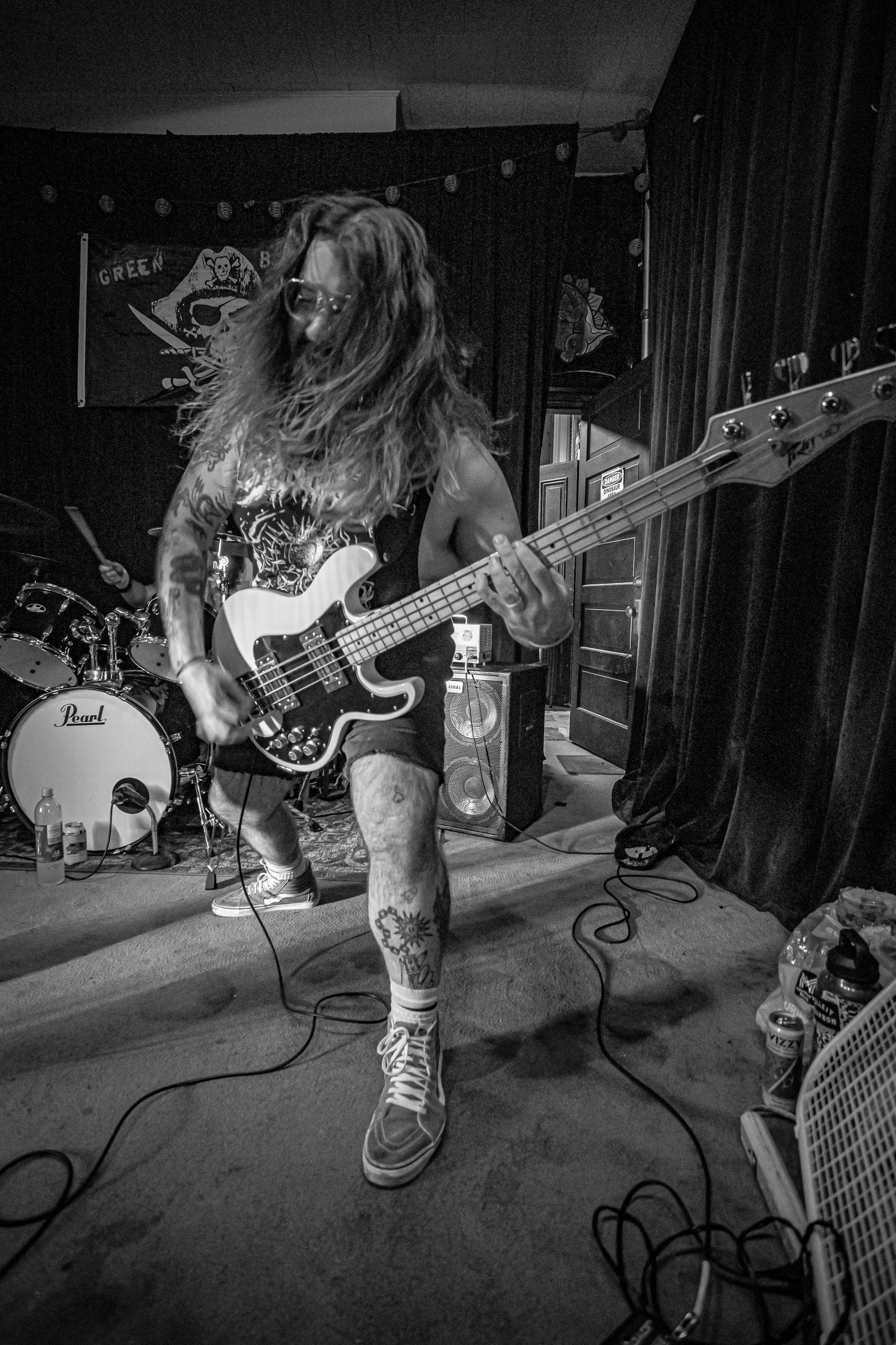 Takacs live at Green Beacon Gallery Show 2024, photo 13 by Don Jilla