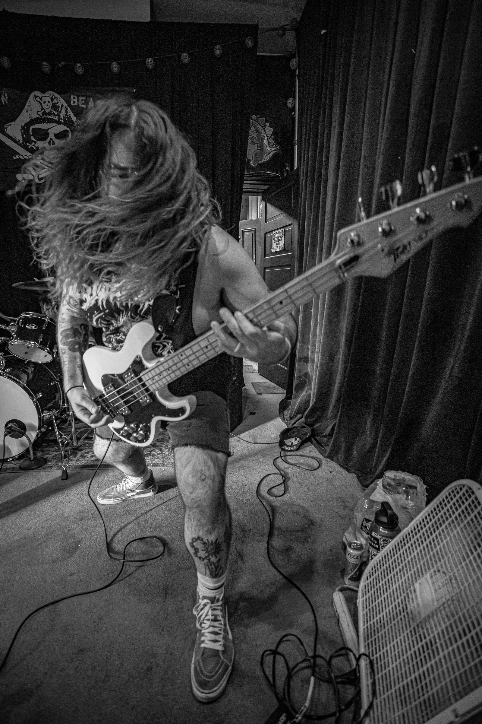 Takacs live at Green Beacon Gallery Show 2024, photo 17 by Don Jilla