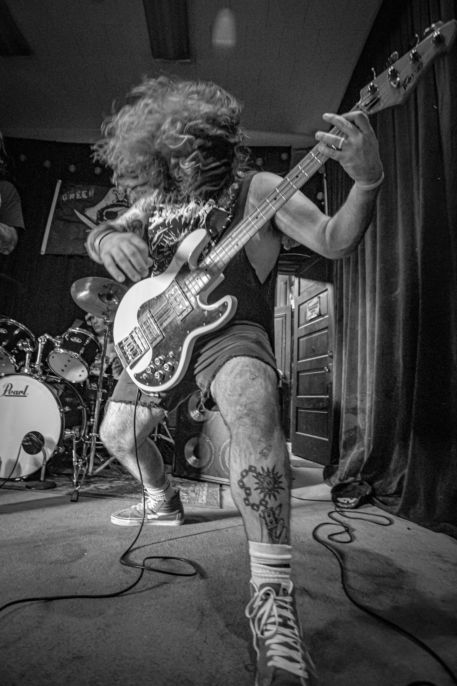 Takacs live at Green Beacon Gallery Show 2024, photo 18 by Don Jilla