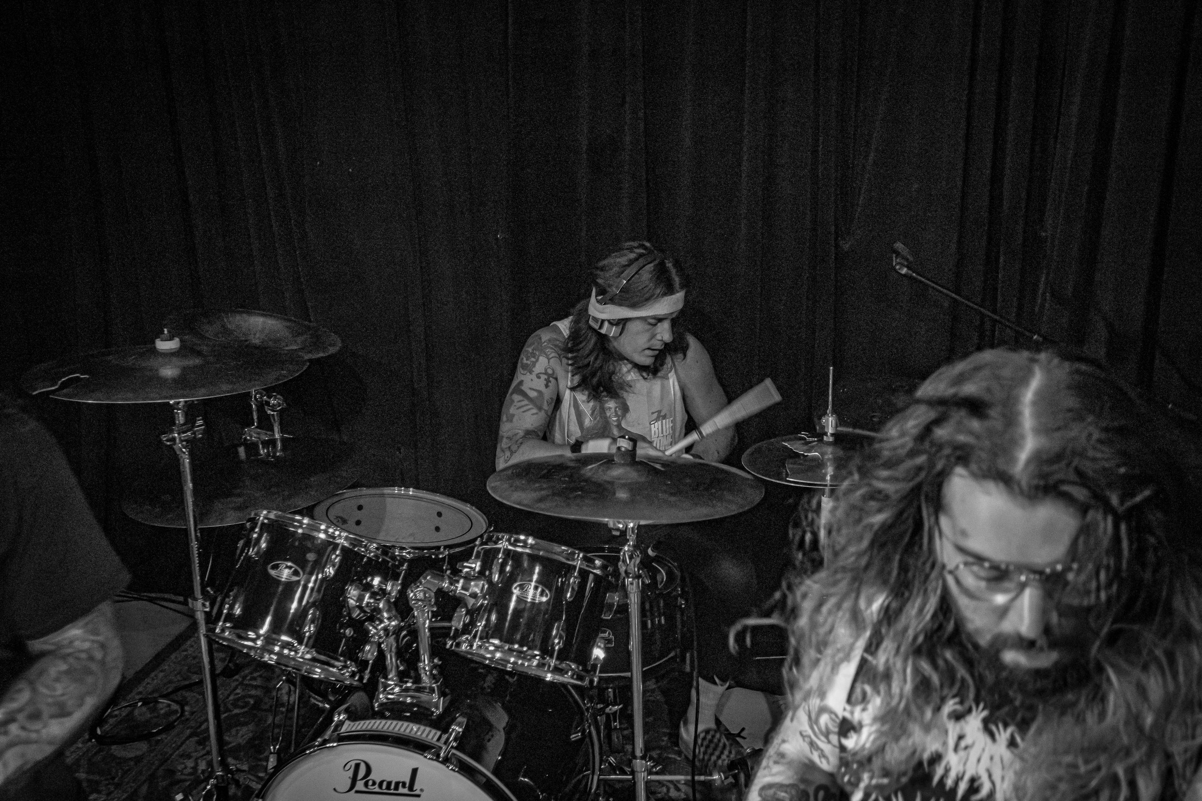 Takacs live at Green Beacon Gallery Show 2024, photo 9 by Don Jilla