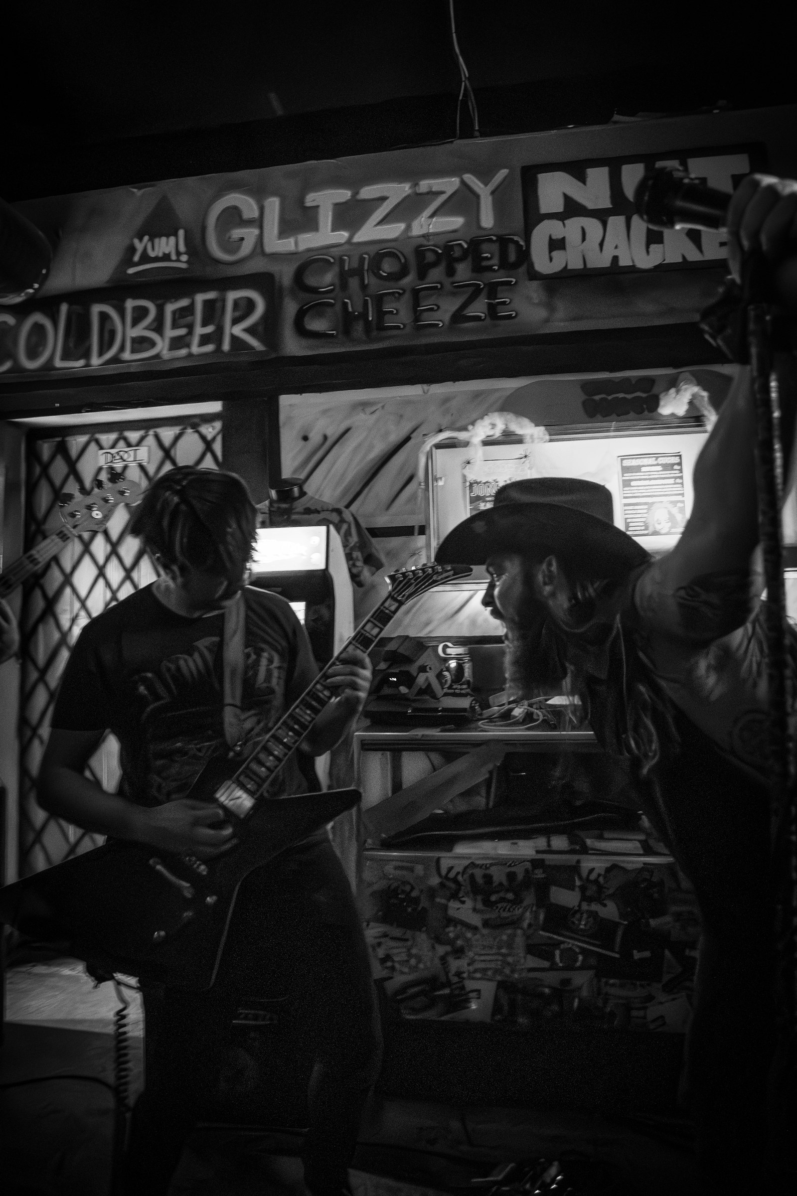 Star Viper live at Spooky Szn Run 2024, photo 17 by Don Jilla