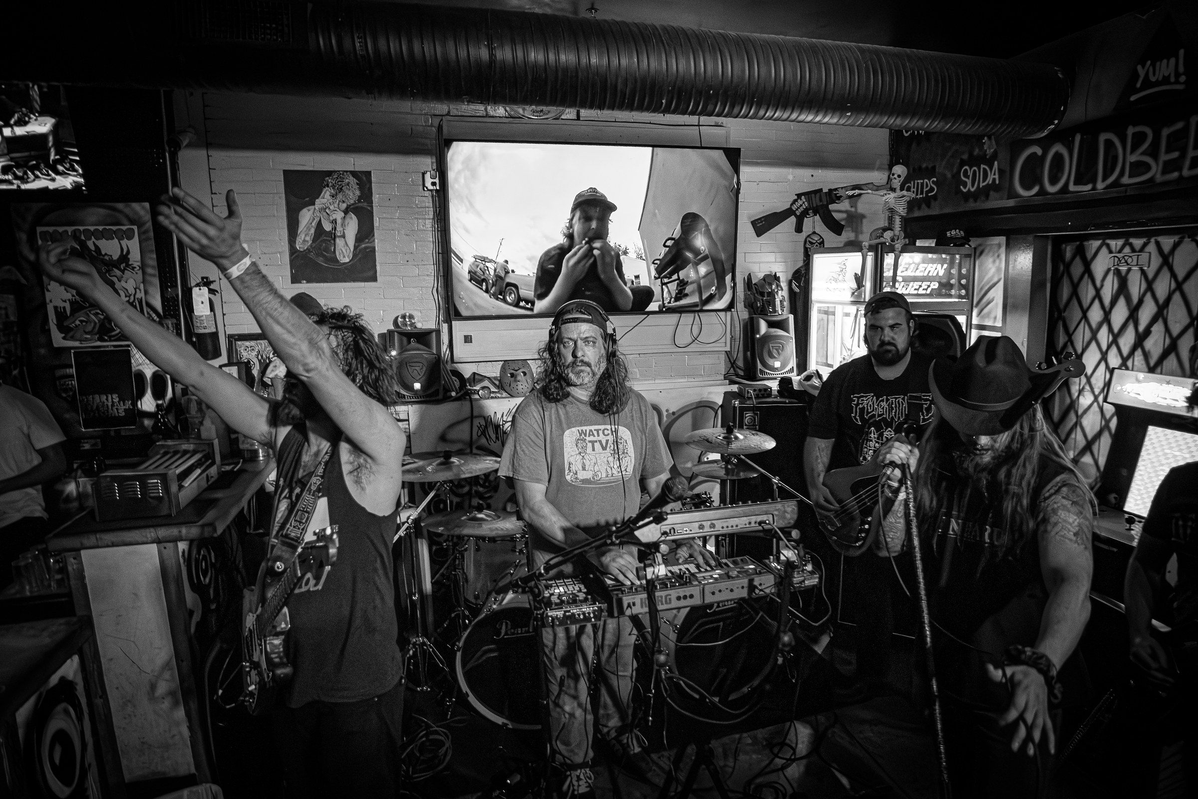 Star Viper live at Spooky Szn Run 2024, photo 8 by Don Jilla