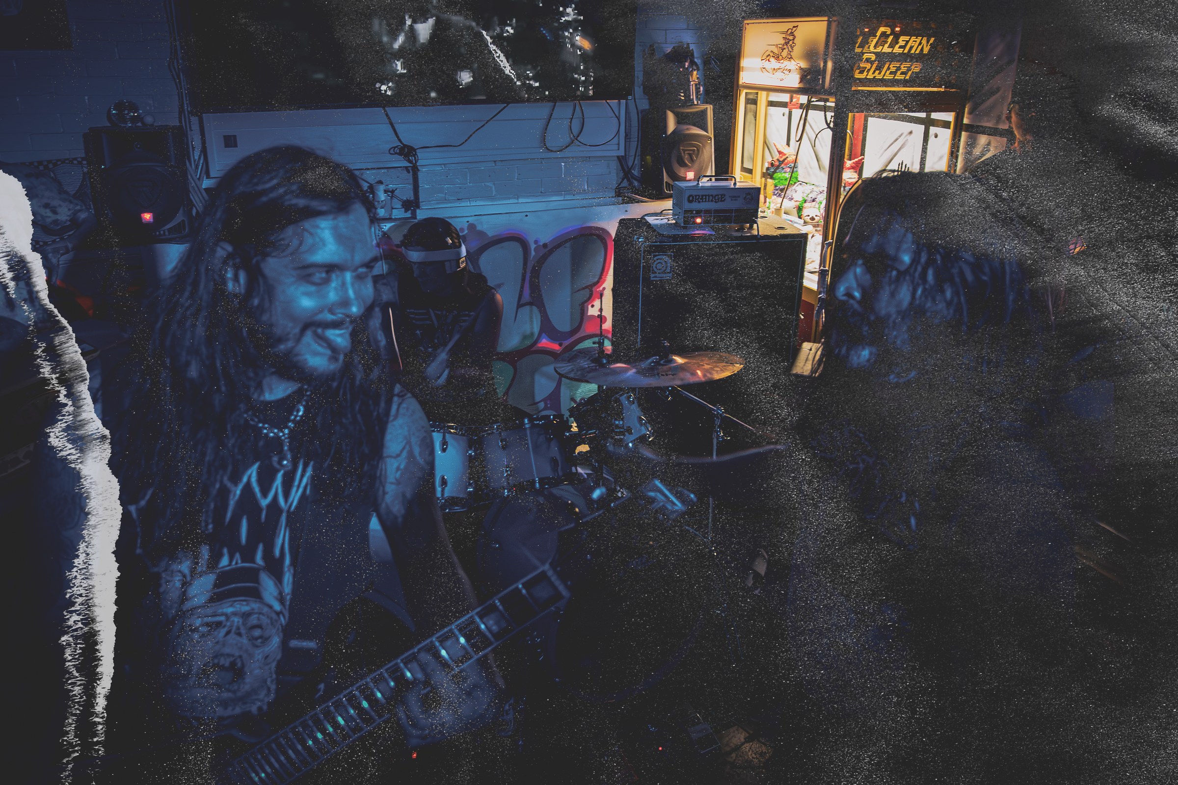Takacs live at Spooky Szn Run 2024, photo 37 by Don Jilla