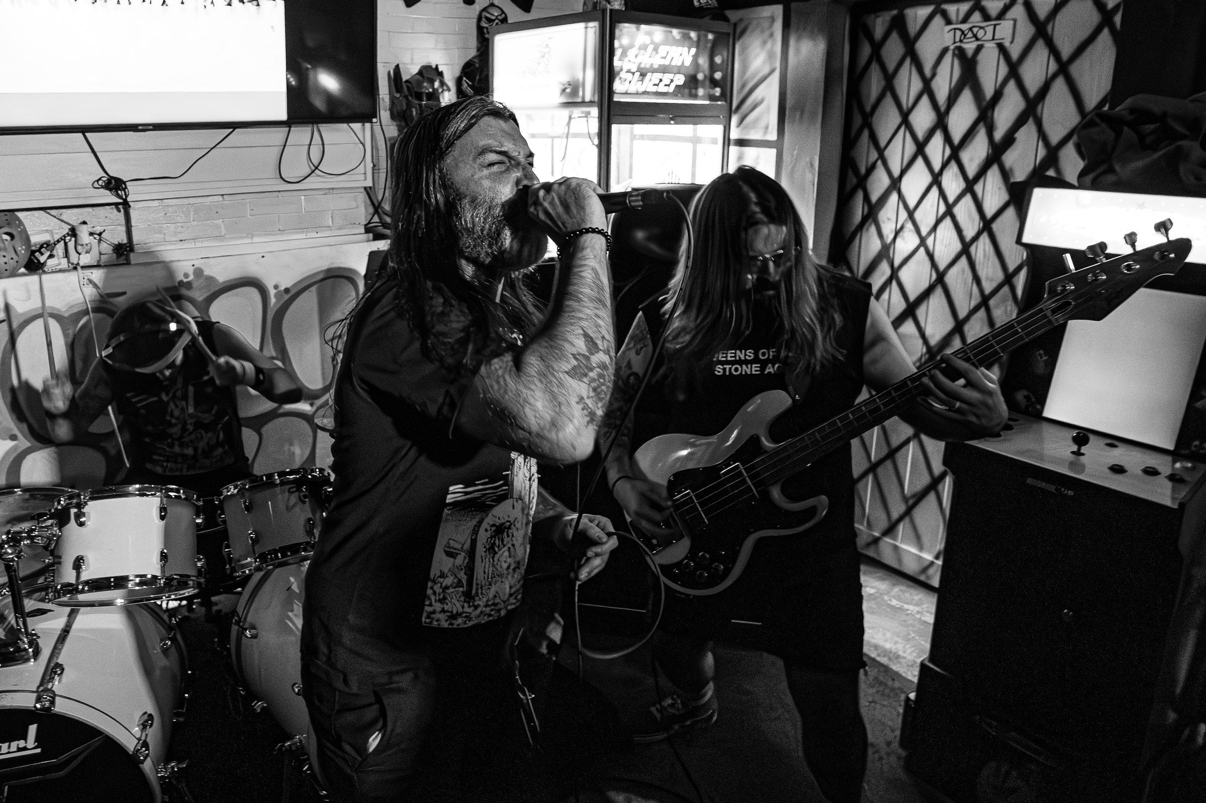 Takacs live at Spooky Szn Run 2024, photo 4 by Don Jilla